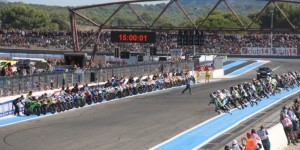 MOTO-ENDURANCE-2015-PAUL-RICARD-LE-DEPART-du-BOL-DOR-Photo-Arnaud-DELMAS-MARSALET-758x380